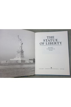 The Statue of Liberty - Poster and photos. Mary Virginia Fox - New-York, Simon