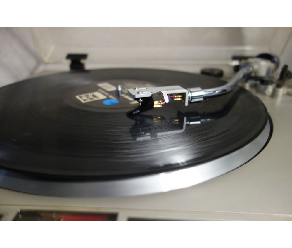 Porte-cellule NUMARK avec cellule vinyle SHURE M95G et