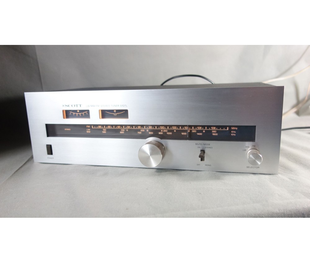 Tuner Radio Vintage SCOTT – Modèle FM 530TL – Stéréo – Bon état – Look Rétro