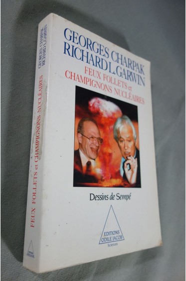 Feux follets et champignons nucléaires [Broché]