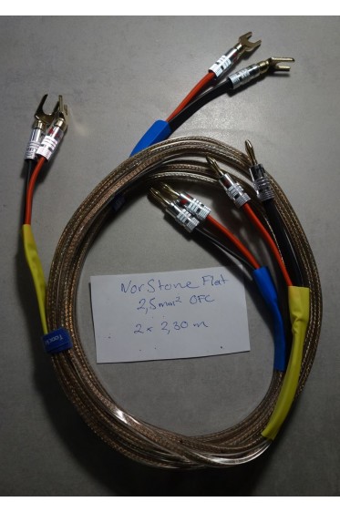 Cables enceintes montés Norstone Flat 2,5mm2 OFC 2x 2,30m + bananes + Fourches